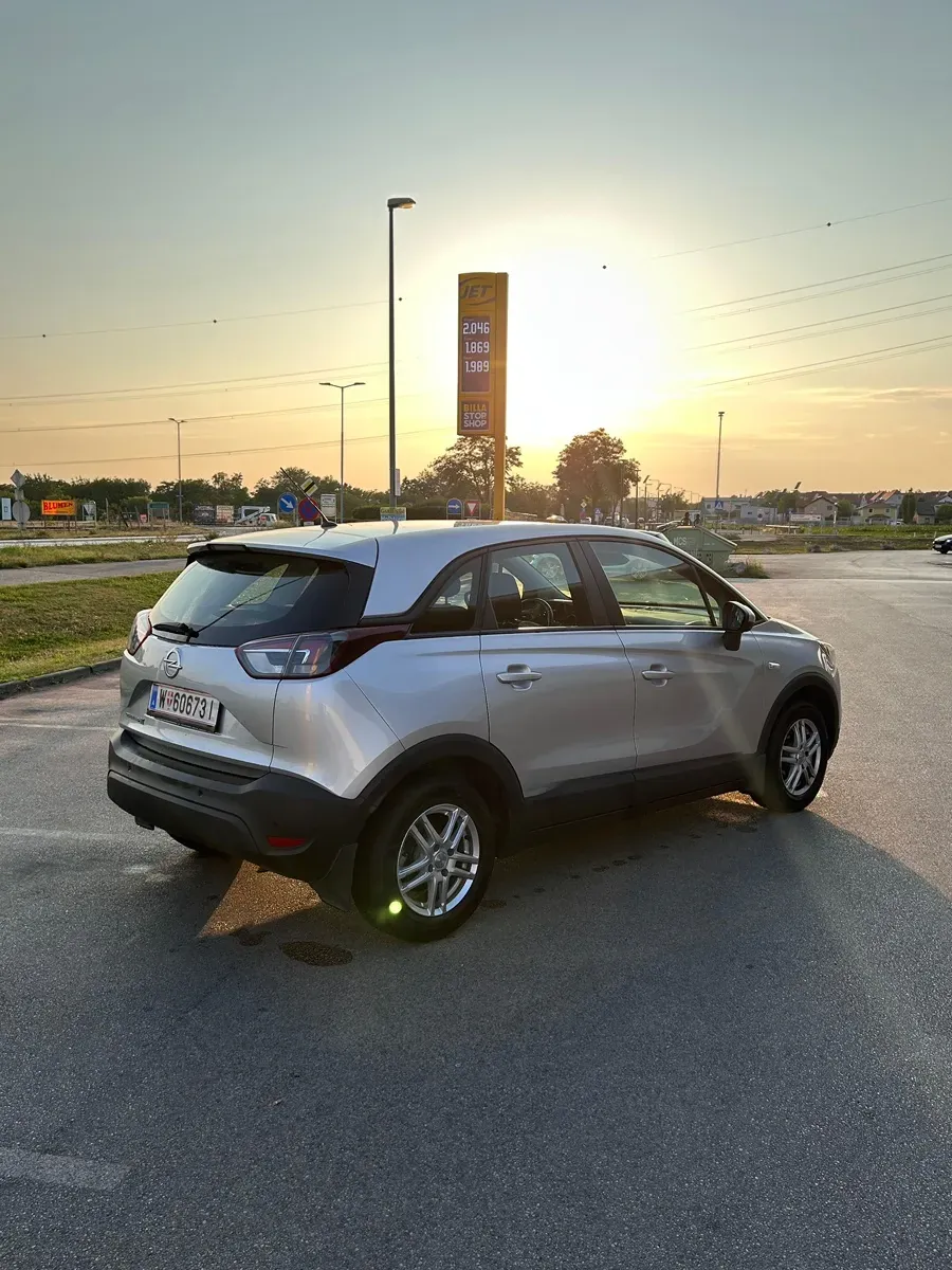 Opel Crossland X 2019 photo 2
