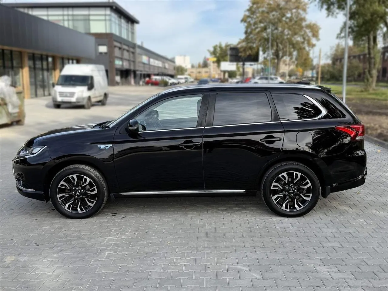 Mitsubishi Outlander 2018 photo 4