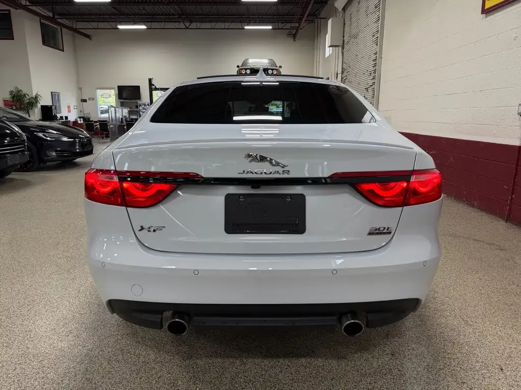Jaguar Xf 2020 photo 5