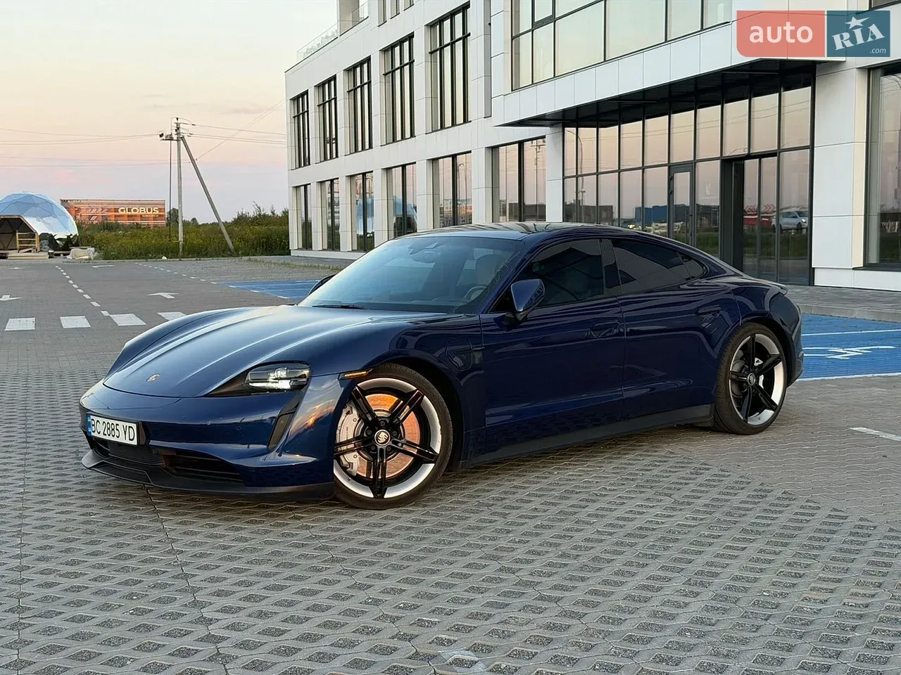 Porsche Taycan 2022 photo 2