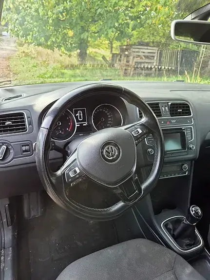Volkswagen Polo 2015 photo 3