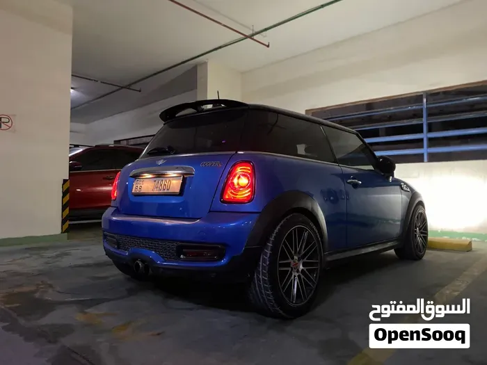 Mini Cooper 2011 photo 2