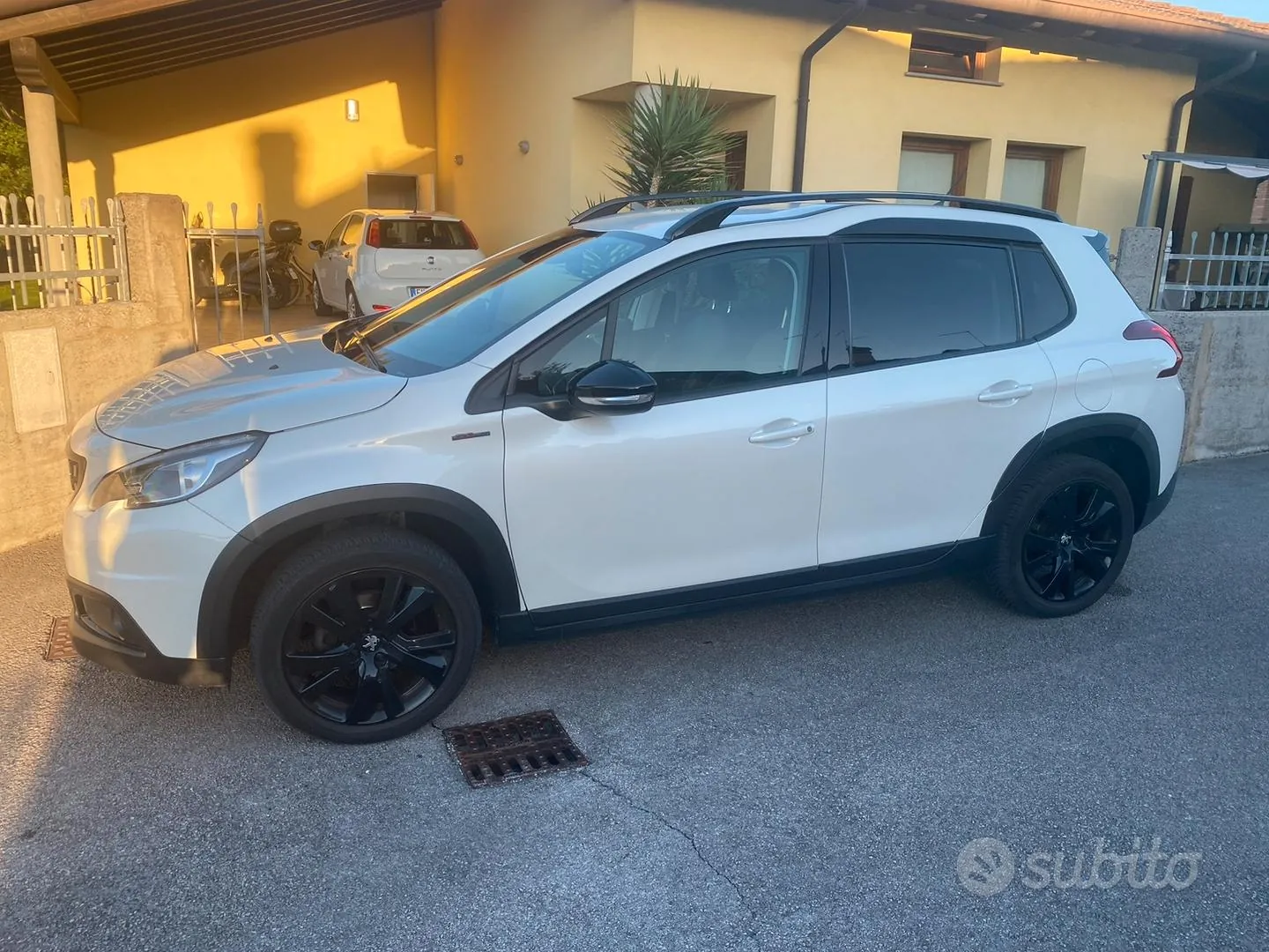 Peugeot 2008 2016 photo 2