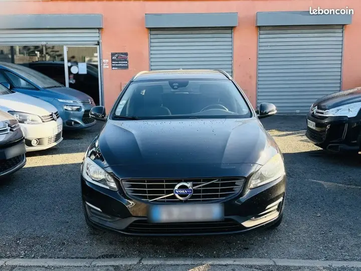 Volvo V60 2015 photo 2
