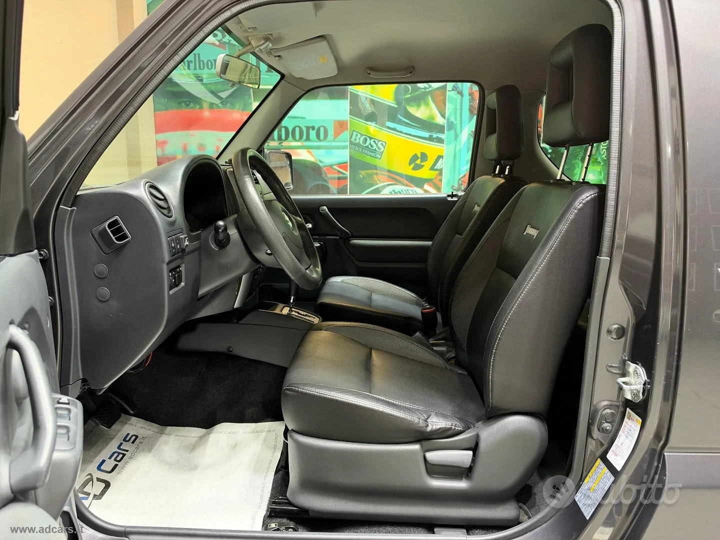 Suzuki Jimny 2011 photo 5
