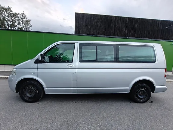 Volkswagen Caravelle 2006 photo 2