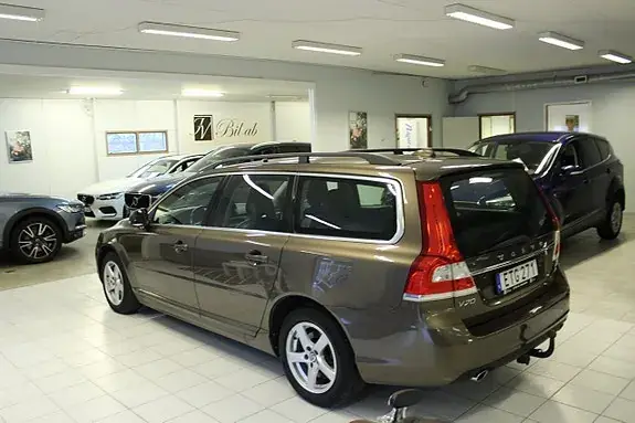 Volvo V70 2015 photo 4