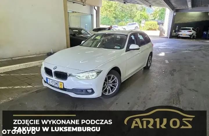 BMW 3 Series 2018 photo 3