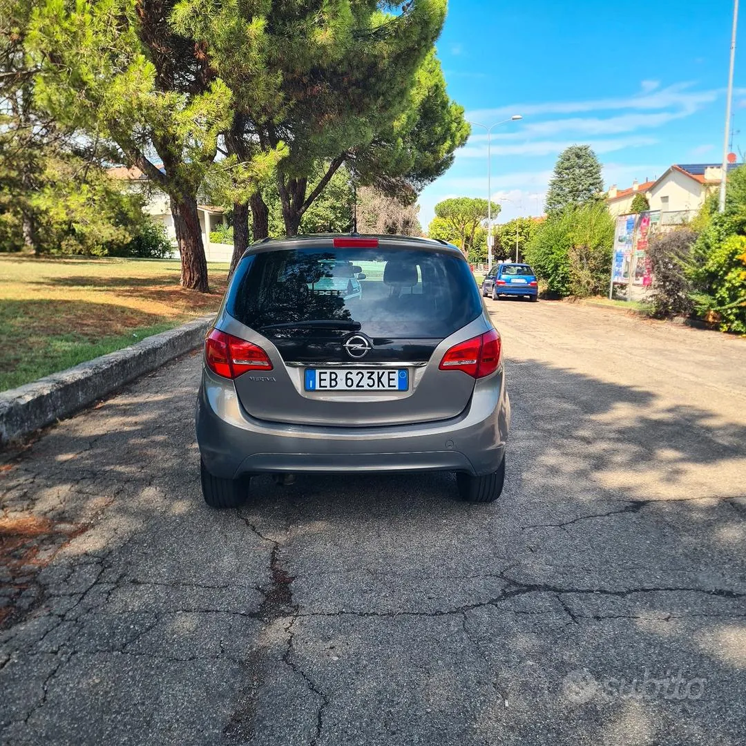 Opel Meriva 2011 photo 4