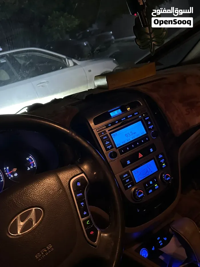 Hyundai Santa Fe 2012 photo 4