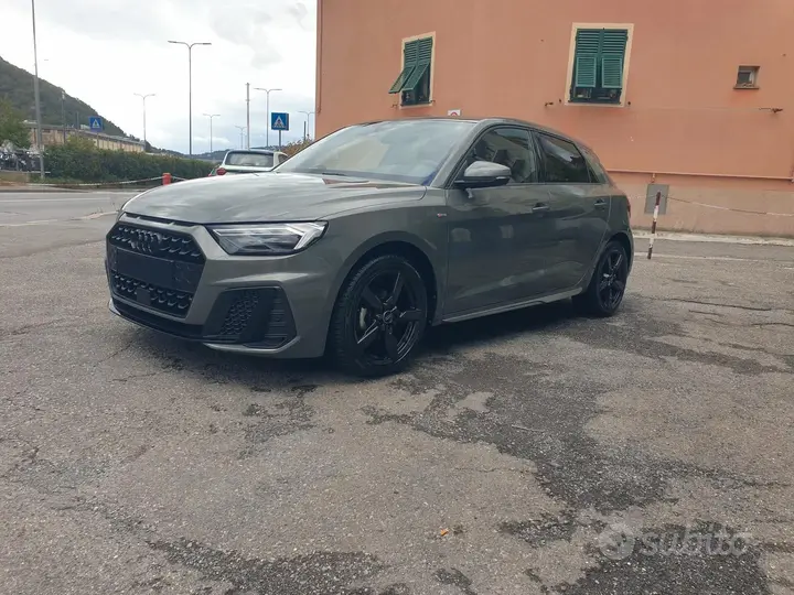 Audi A1 2025 photo 3