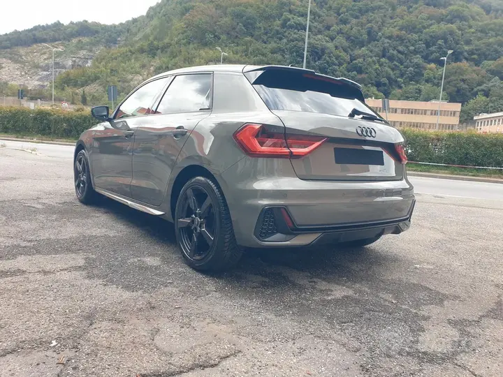 Audi A1 2025 photo 5