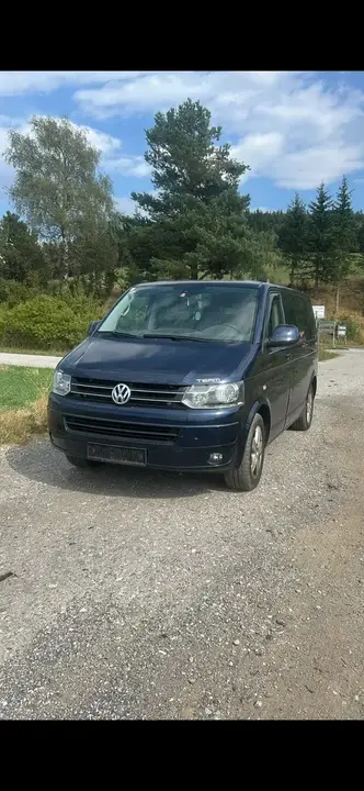 Volkswagen T5 2011 photo 2