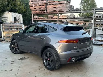 Jaguar E-Pace 2021 photo 3