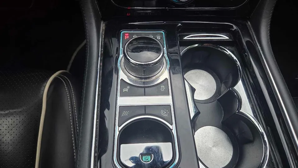 Jaguar Xj 2014 photo 5