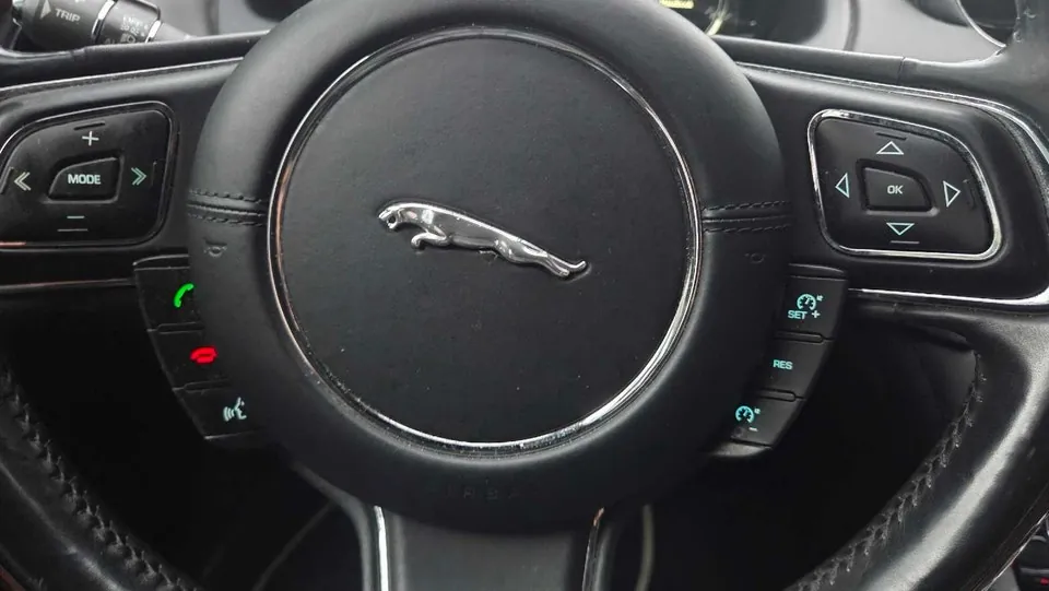 Jaguar Xj 2014 photo 4
