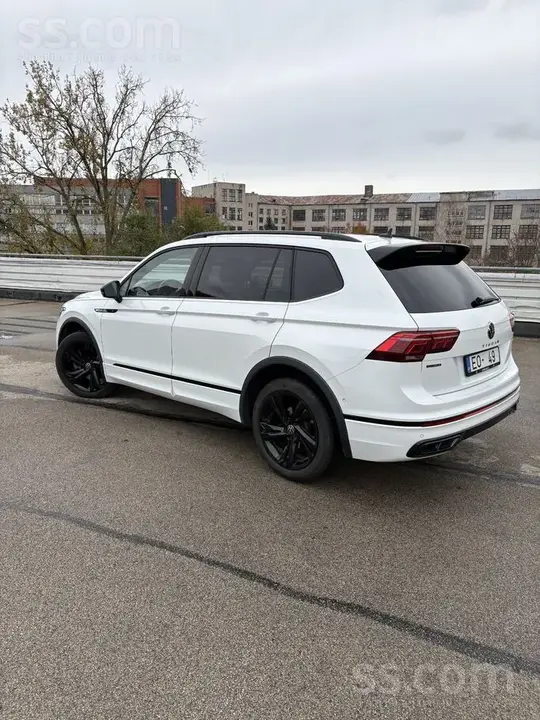 Volkswagen Tiguan Allspace 2024 photo 3