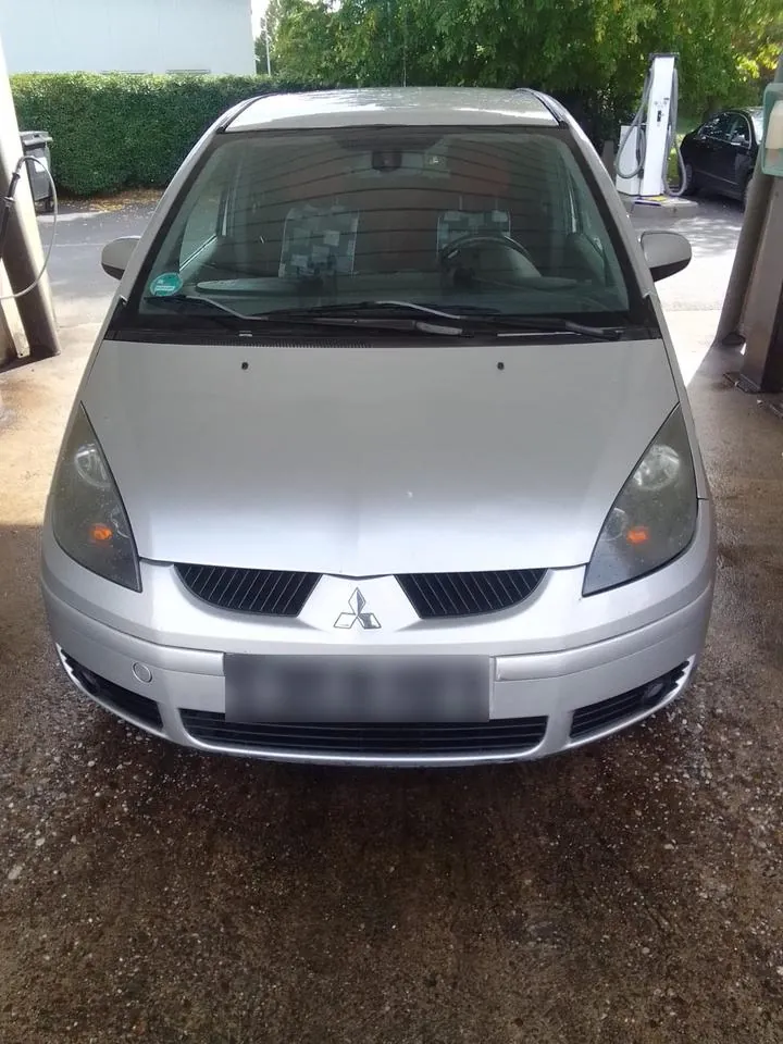 Mitsubishi Colt