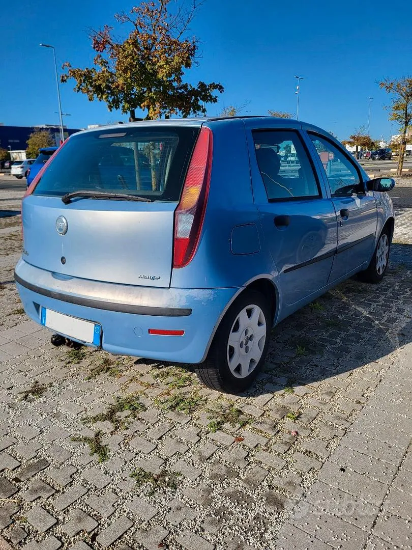 Fiat Punto 2007 photo 2