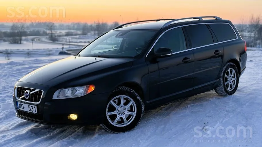 Volvo V70 2011 photo 2