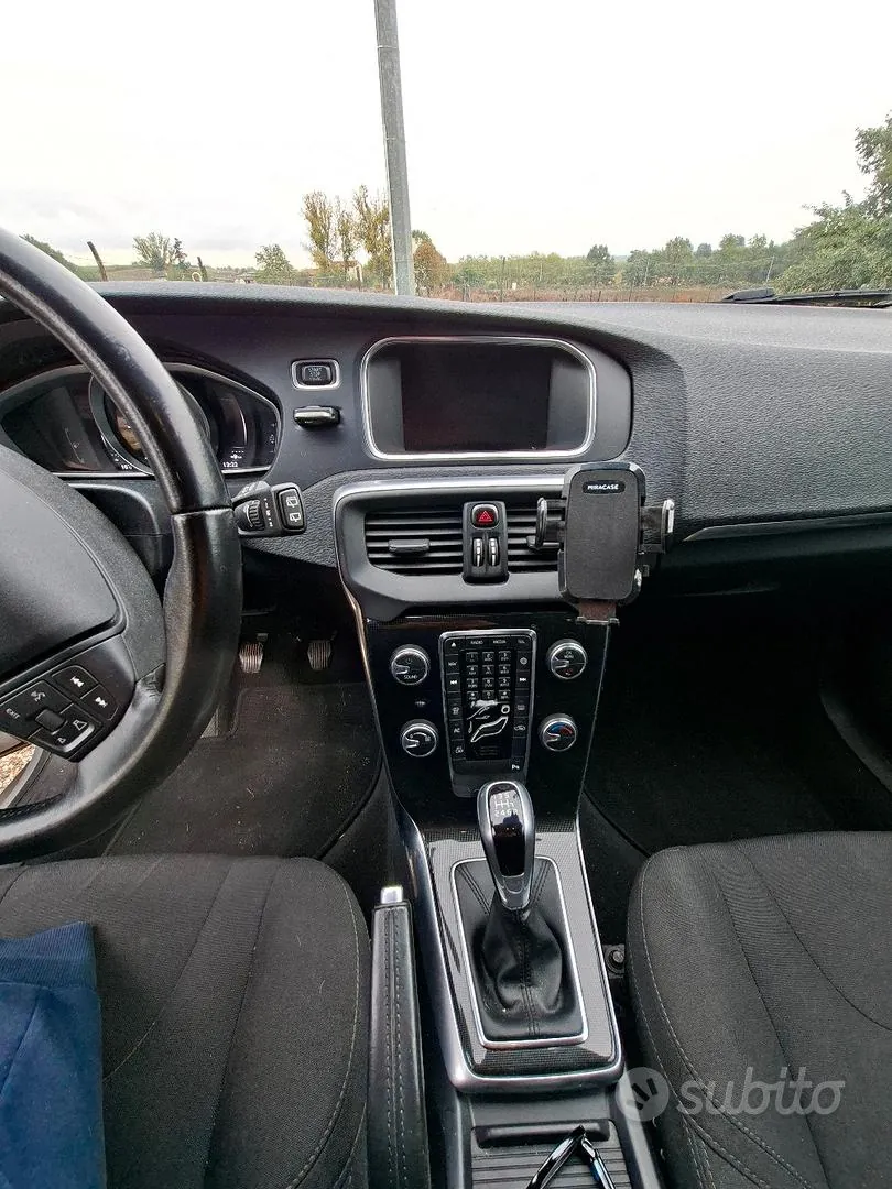 Volvo V40 2017 photo 5