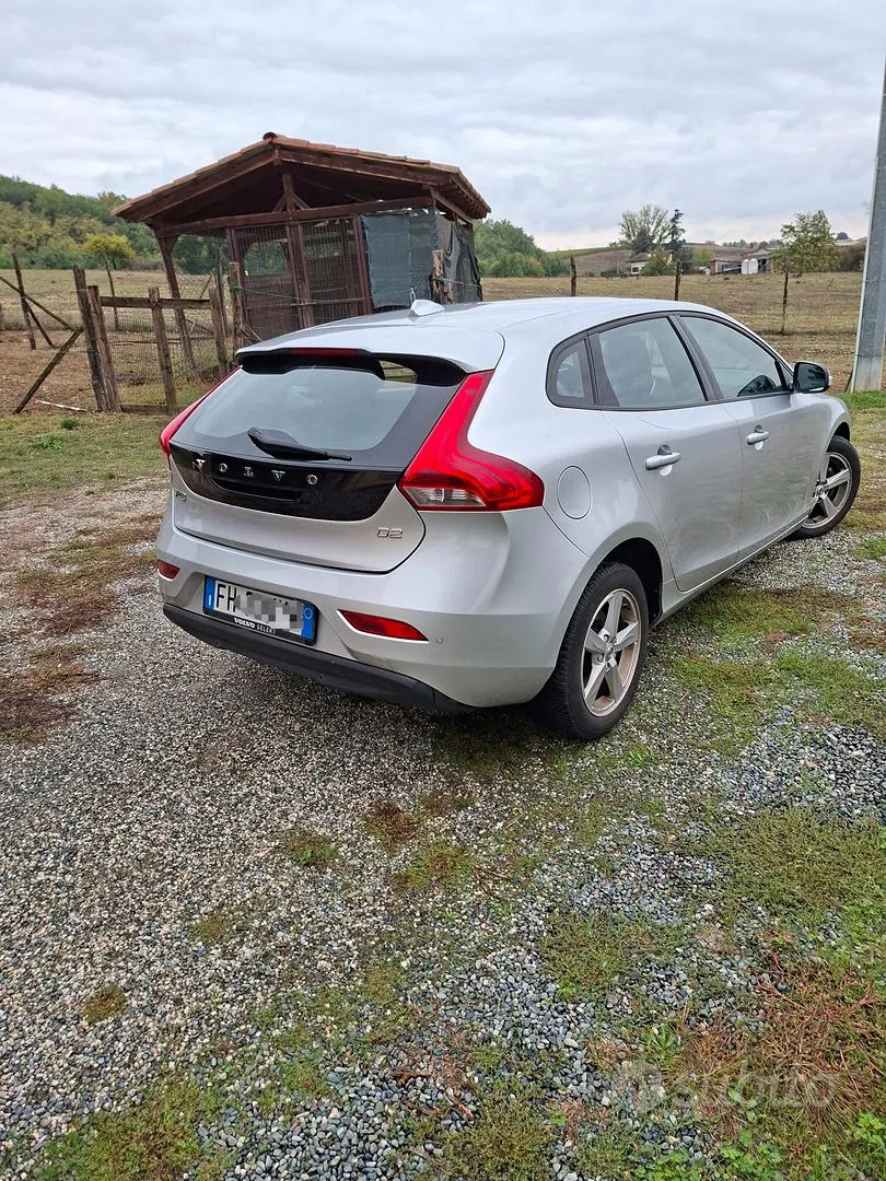 Volvo V40 2017 photo 3