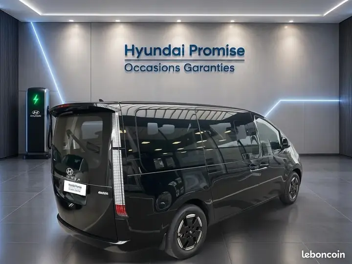 Hyundai Staria 2026 photo 5