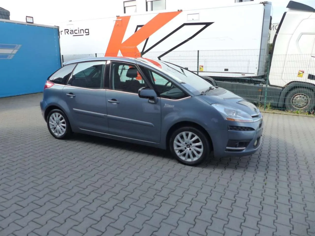 Citroen C4 Picasso 2010 photo 3