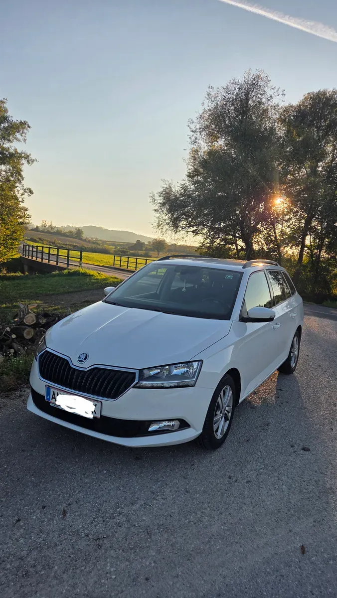 Skoda Fabia 2022 photo 3