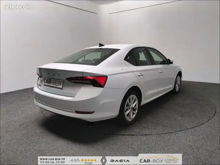 Skoda Octavia 2023 photo 4