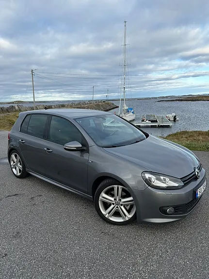 Volkswagen Golf Vi 2011 photo 2