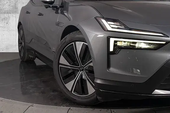 Polestar 4 2025 photo 3