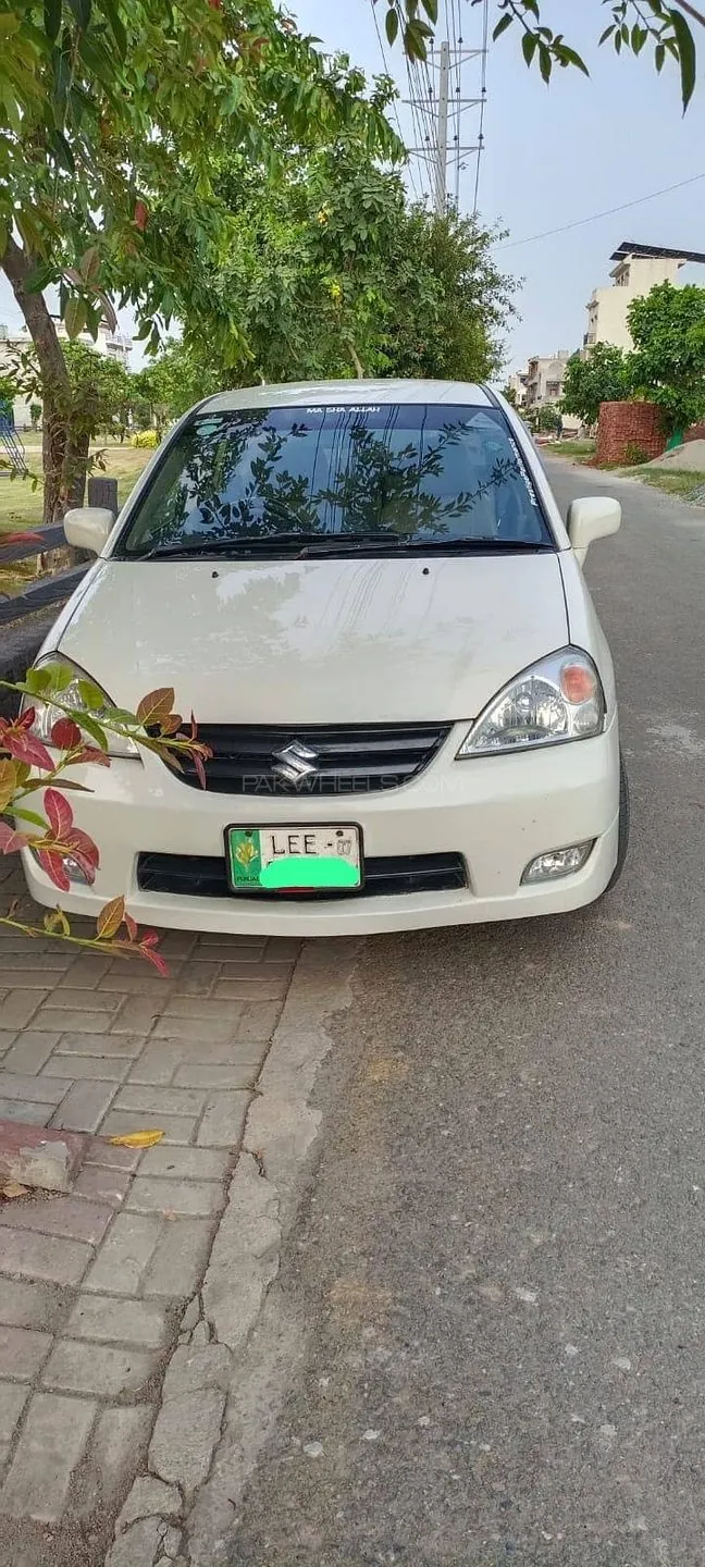 Suzuki Liana