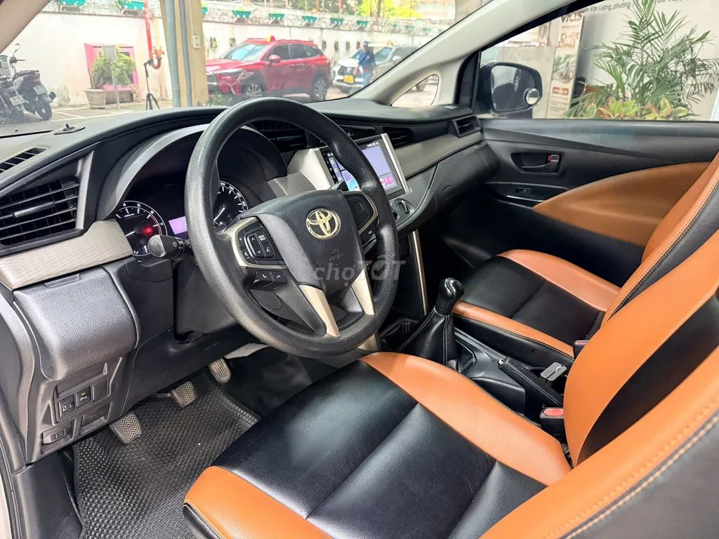 Toyota Innova 2017 photo 4