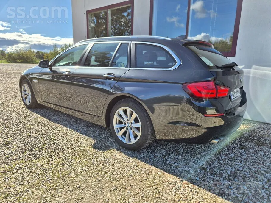 BMW 530 2012 photo 4