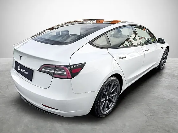 Tesla Model 3 2021 photo 5