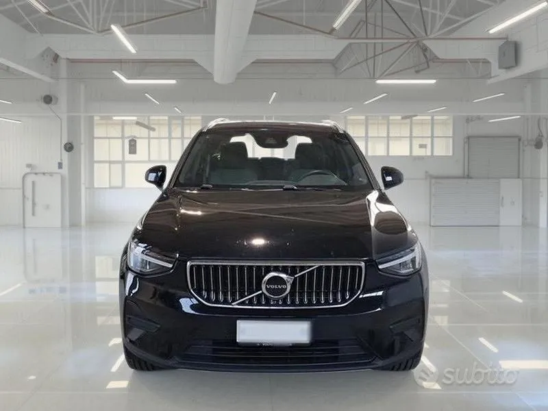 Volvo Xc40 2023 photo 2
