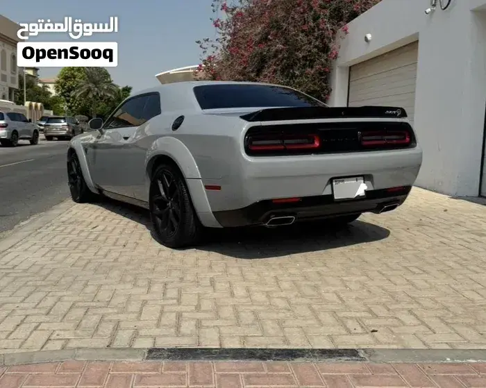 Dodge Challenger 2021 photo 2