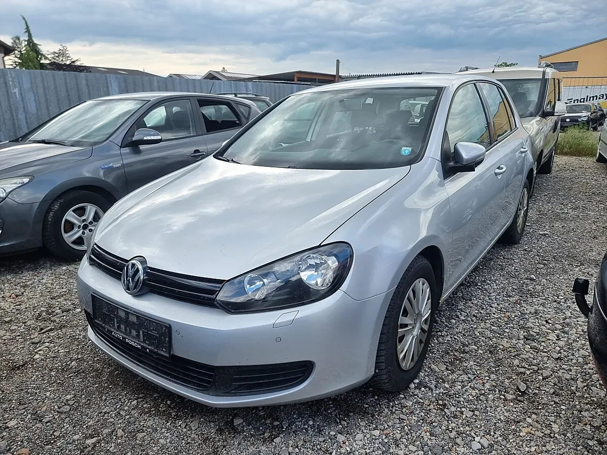 Volkswagen Golf 2010 photo 3