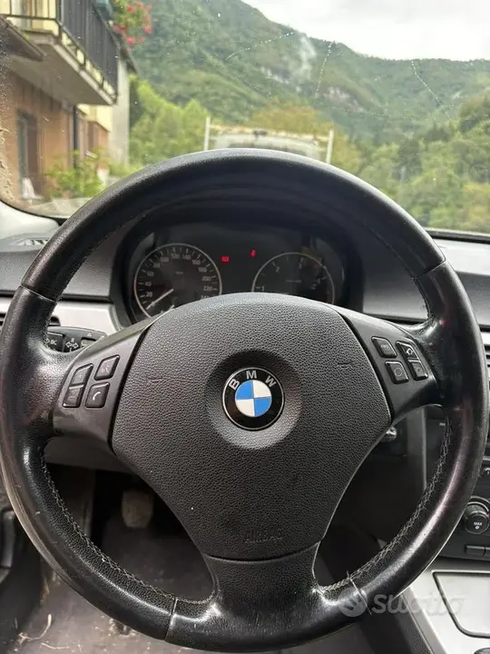 BMW 320D 2006 photo 5