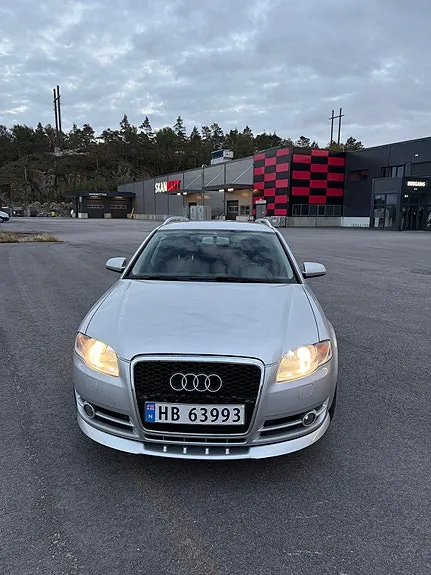 Audi A4 2005 photo 2