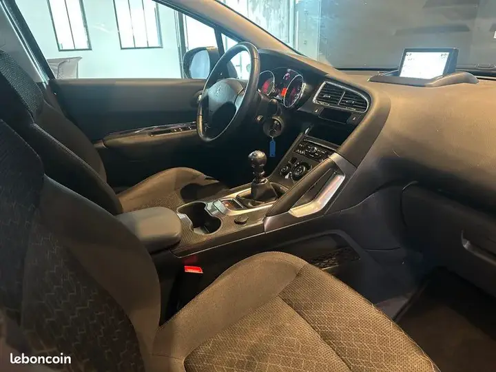 Peugeot 3008 2014 photo 5