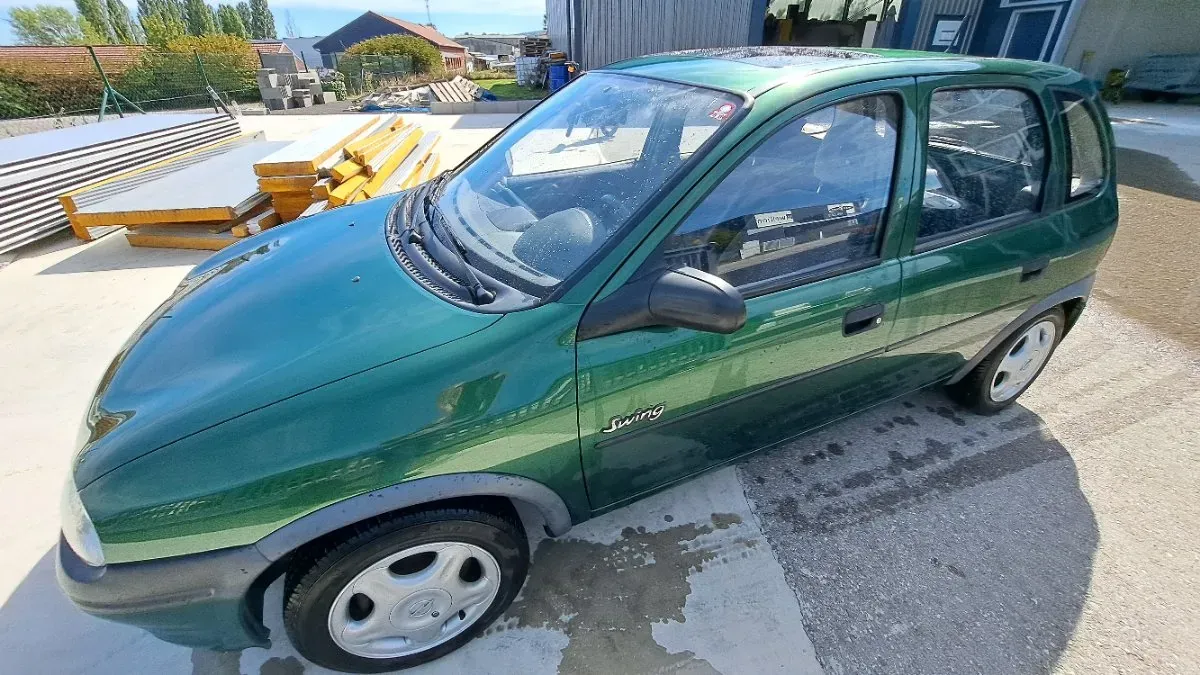 Opel Corsa 1996 photo 2
