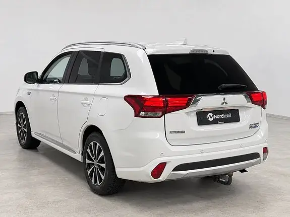 Mitsubishi Outlander 2017 photo 4
