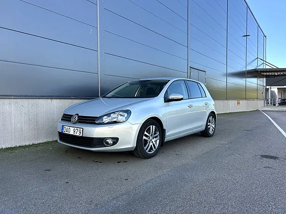 Volkswagen Golf Vi 2011 photo 2