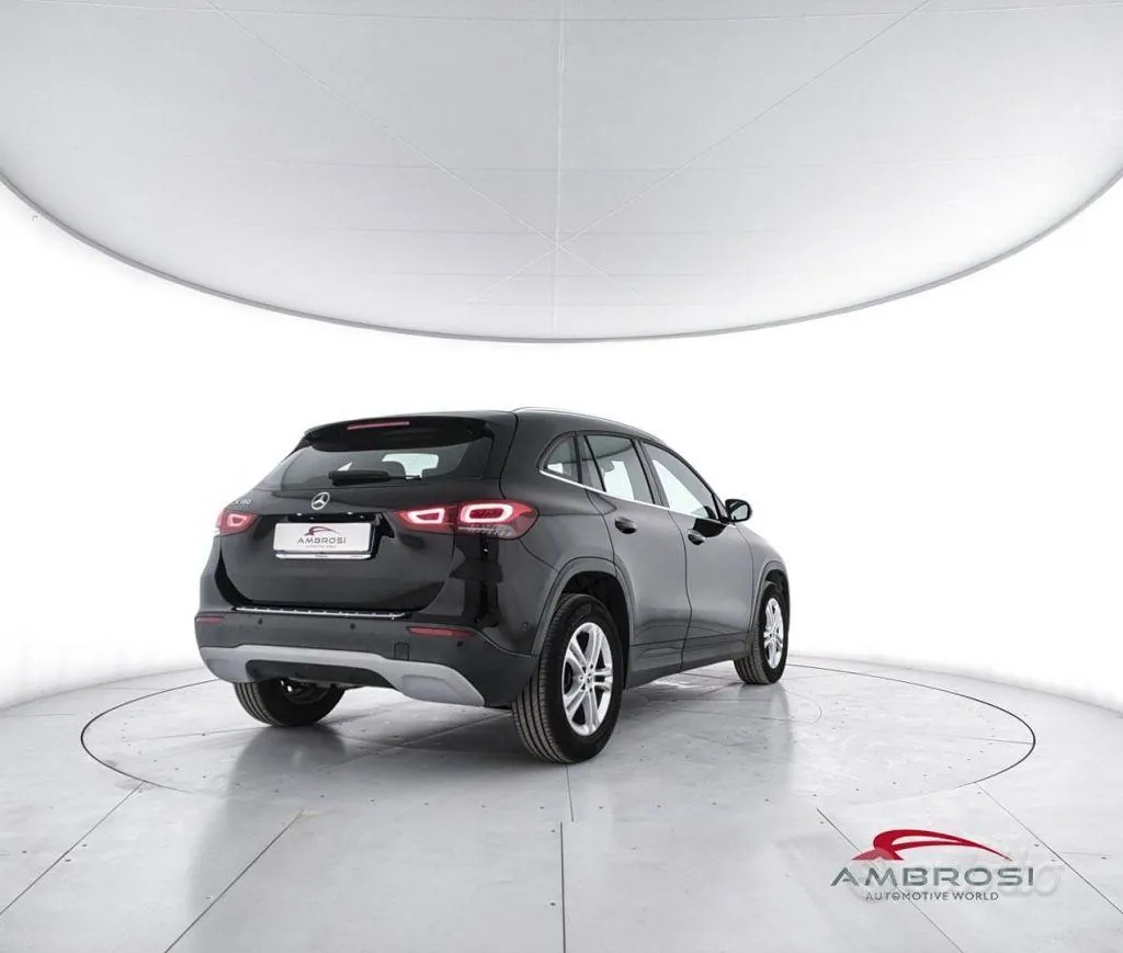 Mercedes-Benz Gla 2023 photo 3