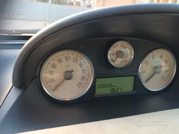 Lancia Ypsilon 2003 photo 5