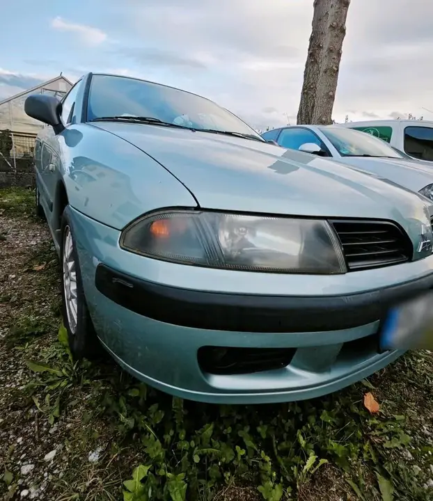 Mitsubishi Carisma