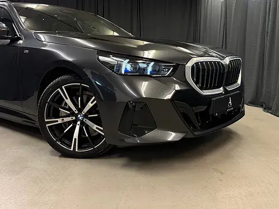 BMW I5 2025 photo 2