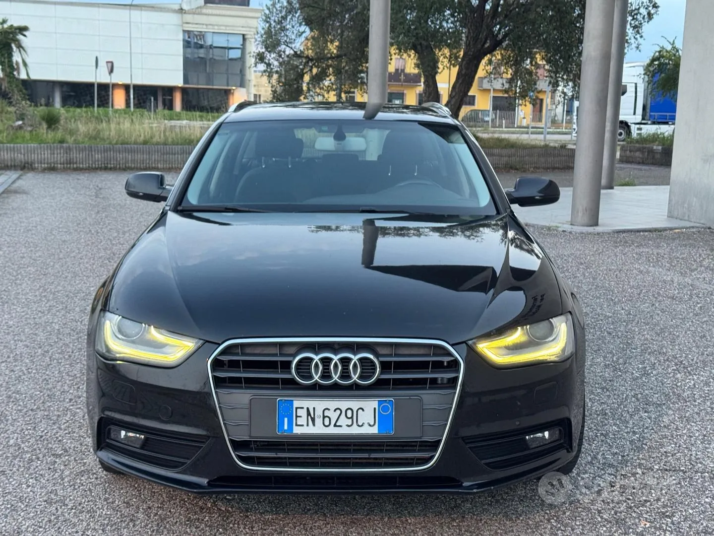 Audi A4 Avant 2012 photo 3